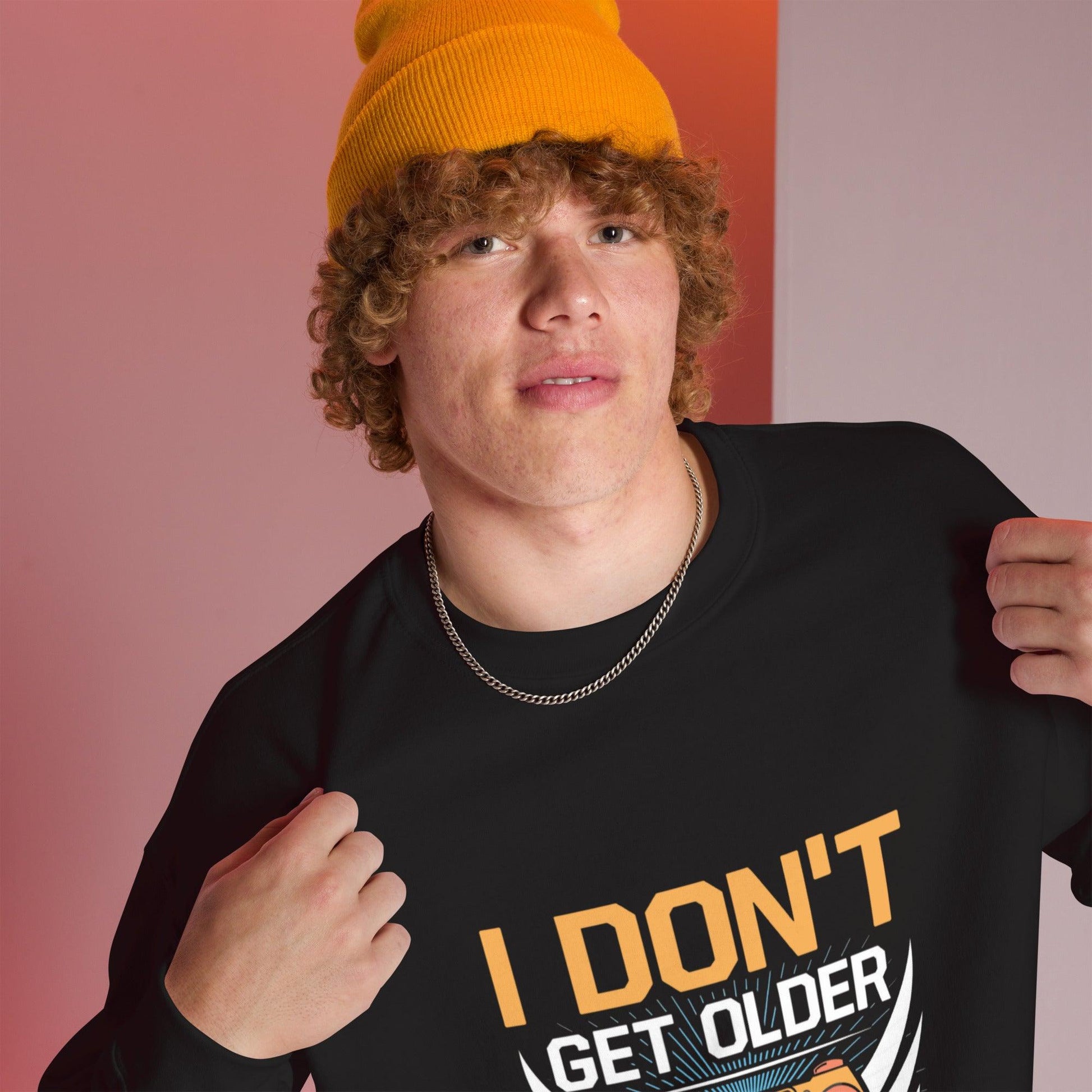 Sweatshirt "I Don't Get Older i Level Up" - Koolmi